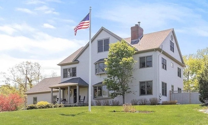 Cohasset Maison | Spacious coastal home