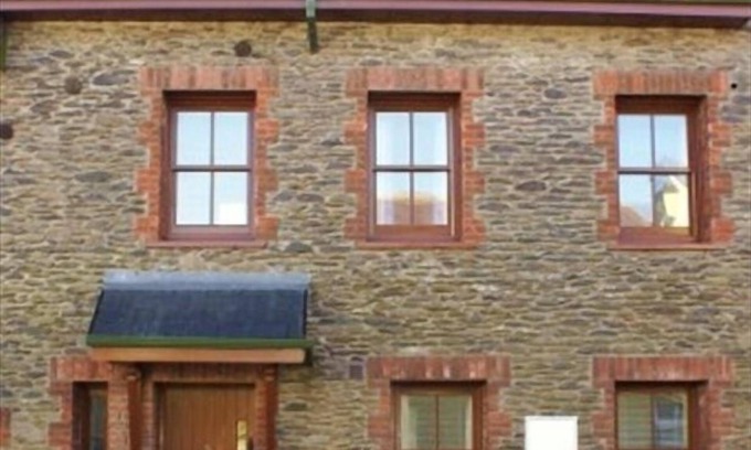 Dingle Maison | Spacieuse maison de vacances confortable au coeur de Dingle