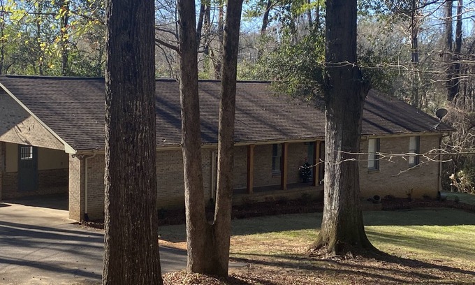 Greensboro Maison | Spacious, comfortable home in historic Greensboro, Al