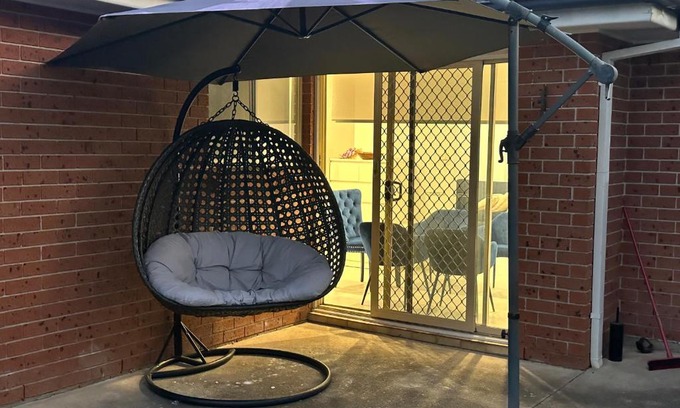 Hinchinbrook Maison | Spacious, cosy and affordable room if no one book in the other 2 room you will stay by yourself in the whole house