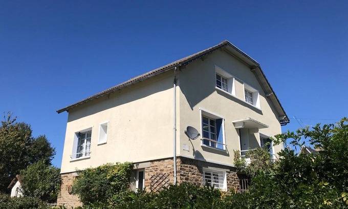 Jumilhac-le-Grand Maison | Isolé bien équipée spacieuse Maison de Campagne avec piscine privée et clos Gar