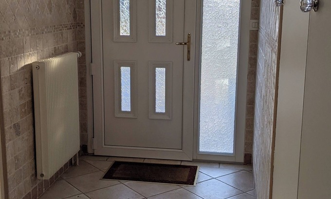 Ecos Maison | Maison de campagne spacieuse à 15 minutes de la ville, animaux acceptés !