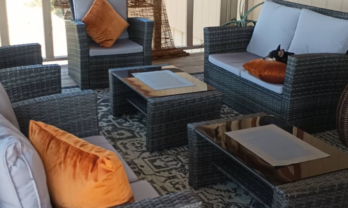 Marathon Maison | Spacious desert abode ready for you! Centrally located between BBNP and Davis Mt