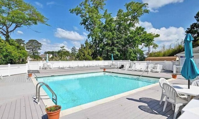 Ocean View Cottage | Spacious Dog-Friendly Escape Near Bethany Beach w/ Pool & Sunroom