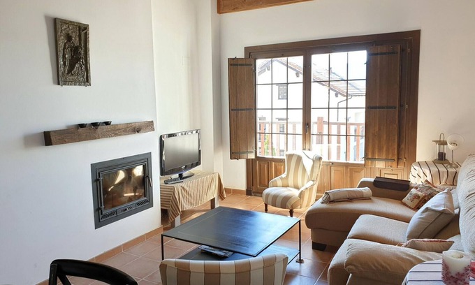 Badaguas Appartement | Duplex lumineux 3 chambres avec parc et proche golf à Jaca