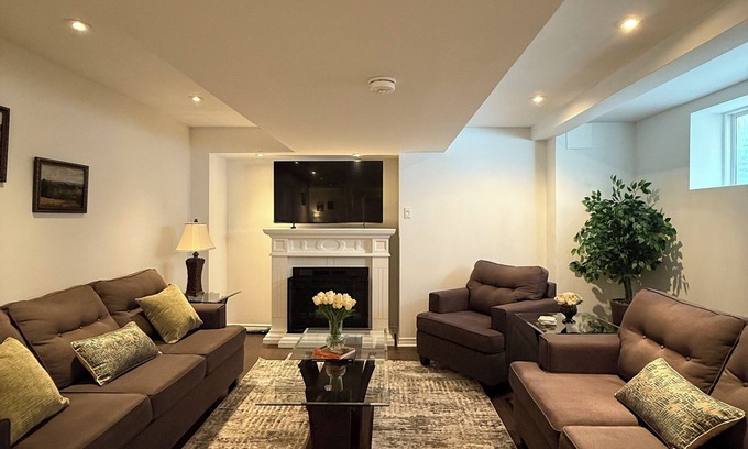 Vaughan Maison | Spacious Entire Lower Level Suite