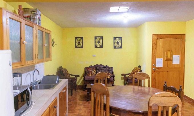 Panajachel Appartement | Spacious Family Apartment with Mountain Views in Panajachel