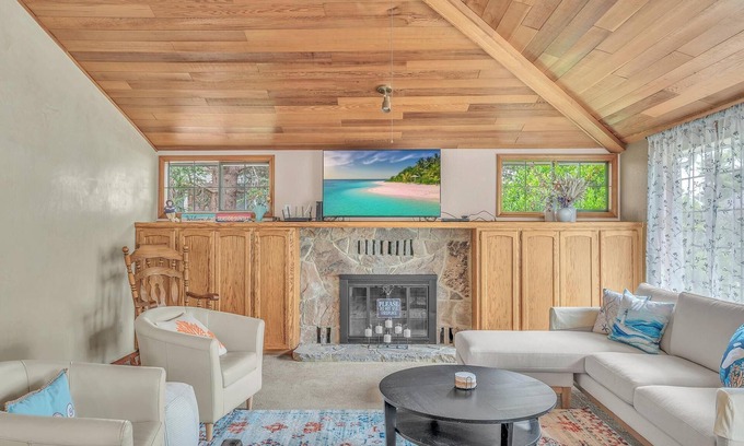 Seaside Maison | Spacious Family Home with Bikes, Beach Toys, Grill, Workspace