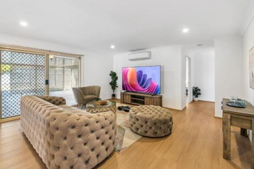 Parkinson Maison | Spacious Family Retreat in Peaceful Parkinson