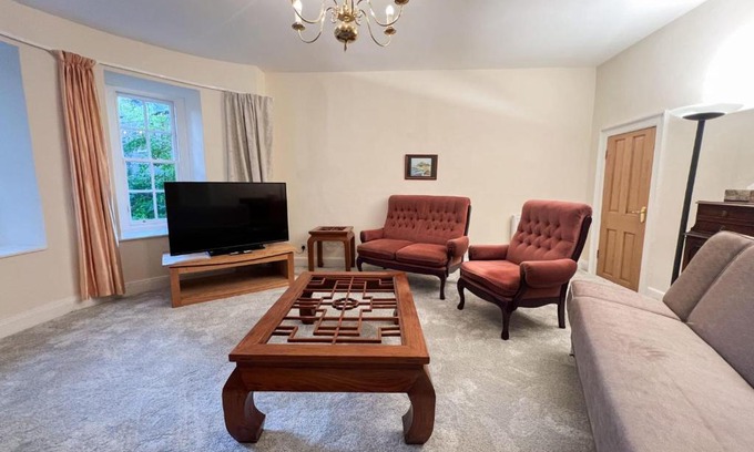 New Town Appartement | Spacious Flat Sleeps 8 near Princes Street