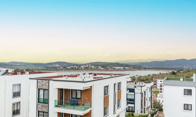 Mumcular Appartement | Spacious Flat with Balcony in Mugla
