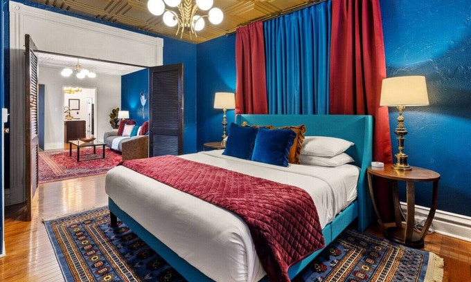 Bloomfield Appartement | Spacious getaway in Little Italy with Parking
