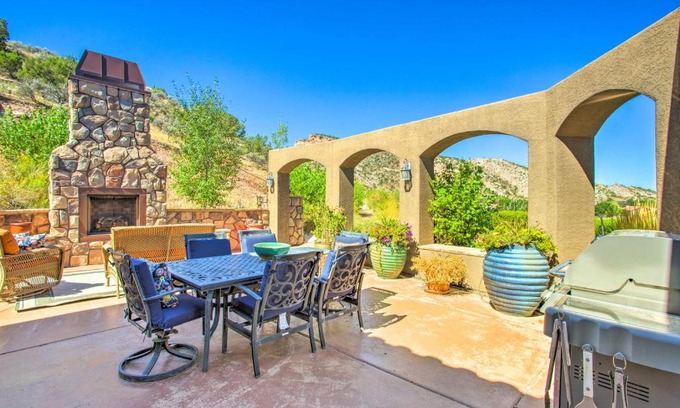 Redlands Maison | Spacious Grand Junction Home with Mountain View