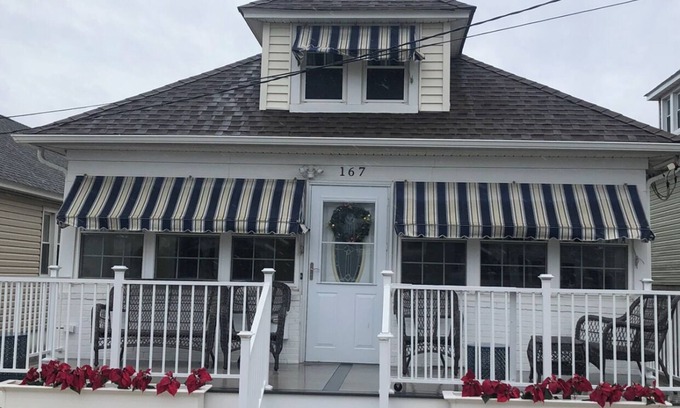 Point Pleasant Beach Maison | Maison spacieuse, récemment mis à jour! EMPLACEMENT EMPLACEMENT!