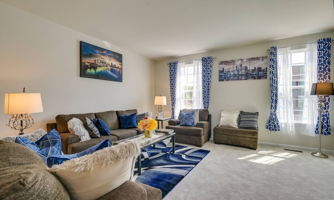 Potomac Maison | Spacious Hedgesville Retreat ~ 5 Mi to Golf Course