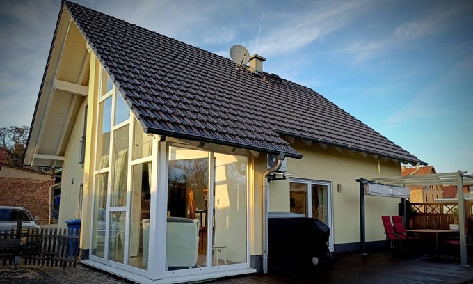 Brombachtal Maison | Spacious holiday home with terrace and conservatory.