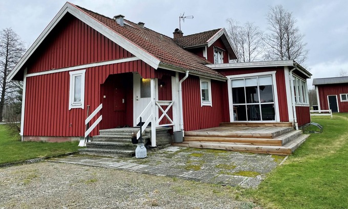 Rydaholm Maison | Spacious holiday home in Hjortsjö, Rydaholm |SE07038