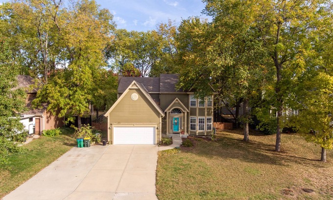 New Century Maison | Spacious home for family fun or groups. - No cleaning fee -