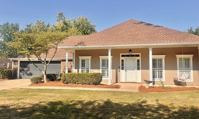 Tupelo Maison | Spacious Home in Central Tupelo