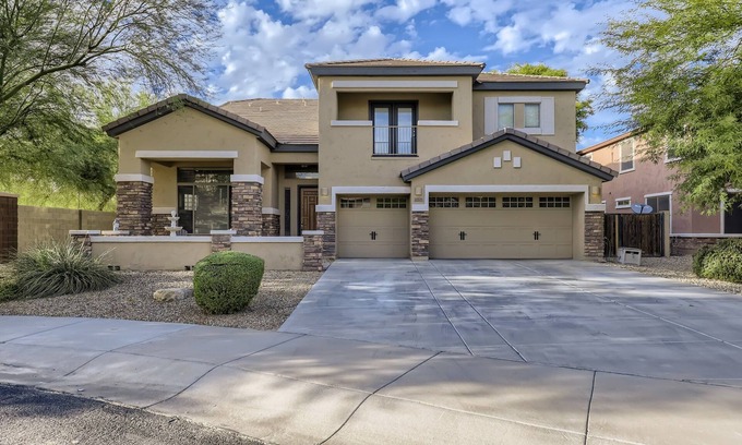 Palm Valley Maison | Spacious home in the heart of the West Valley with heated pool and game room