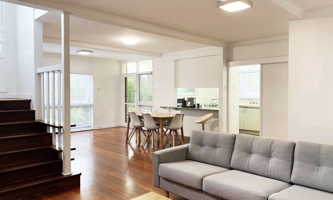Wellers Hill Maison | Spacious Home Near CBD 20x Faster 5G @390 Mbps