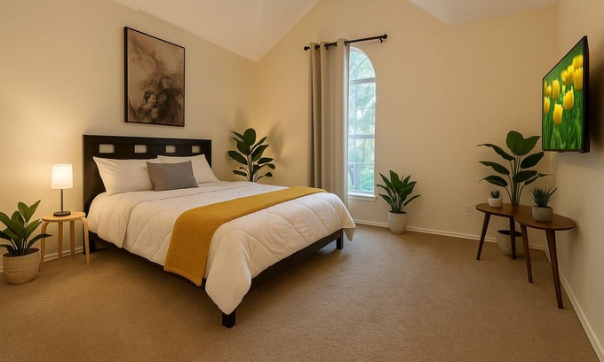 North Central Carrollton Maison | Spacious Home Quiet Neighborhood nr Downtown
