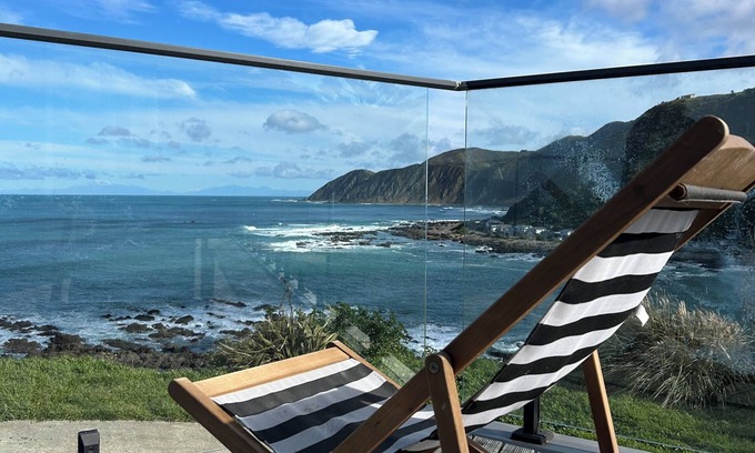 Wellington Maison | Spacious home with coastal views