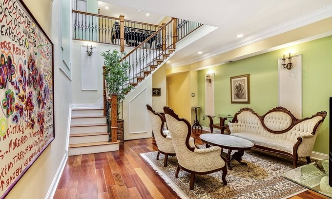 Old City Maison | Spacious Home with Antique Decor