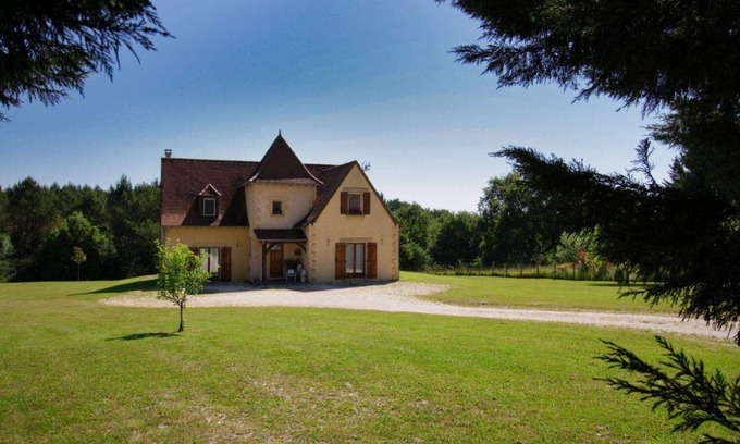 Saint-Remy Maison | Maison spacieuse dans un village du Périgord
