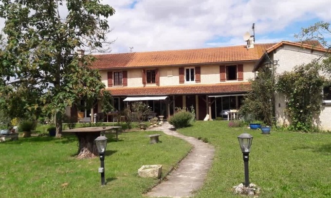 Salles-en-Toulon Maison | Maison spacieuse avec grand jardin à Valdivienne