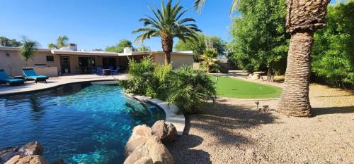 Paradise Valley Village Maison | Spacious Kierland oasis with pool heater, spa, BBQ