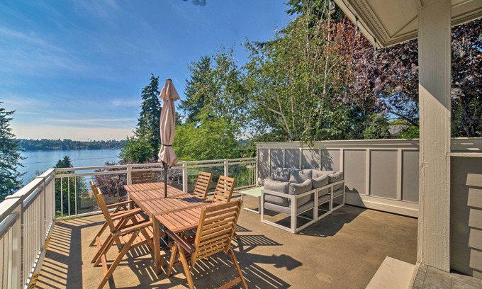 Lake Stevens Maison | Spacious Lake Stevens Home w/ Fire Pit, Patio