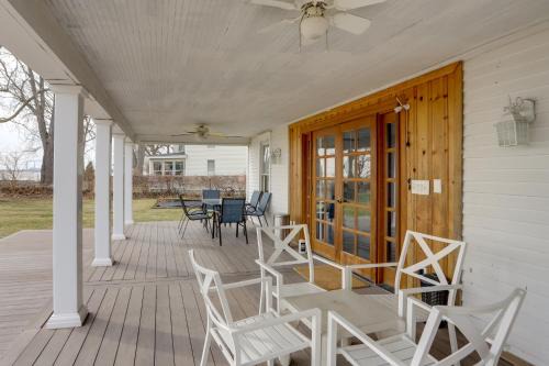 Woodland Beach Maison | Spacious Lakefront House with Backyard Fire Pit
