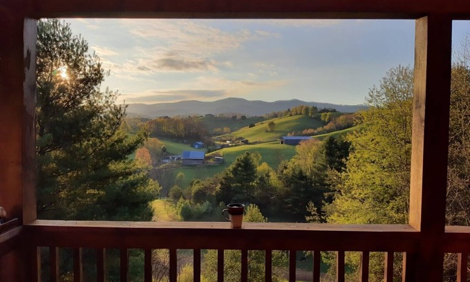 Butler Cabine | Spacious Log Cabin with Breathtaking Views
