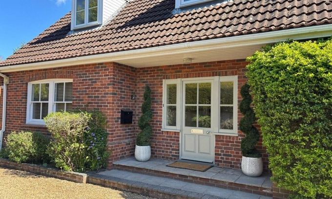 Holt Maison | Spacious, luxurious house in Holt, total refurbishment: new from April 2025
