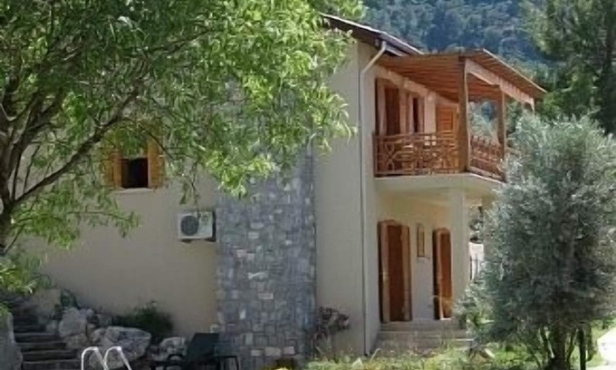 Uzumlu Maison | Spacieuse villa de luxe avec piscine près de la côte Turquoise avec des vues spectaculaires