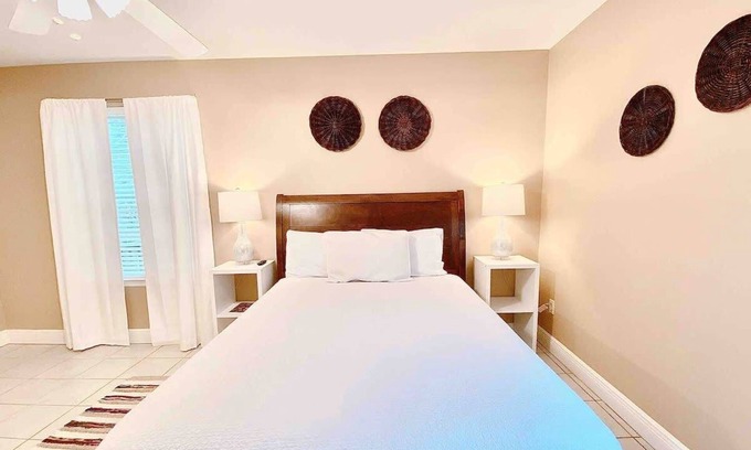Tallahassee Maison | Spacious Master Bedroom - Near I-10