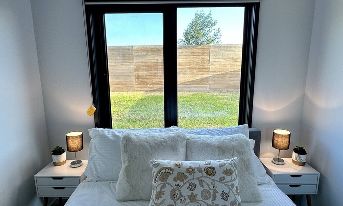 Pakenham Maison | Spacious modern family home