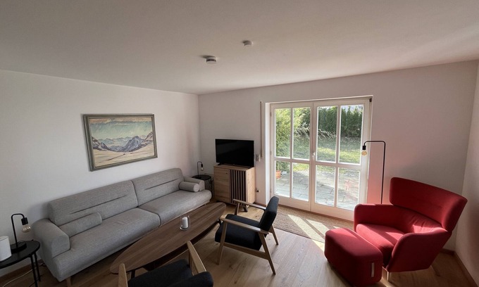 Poecking Appartement | Spacious, new, quiet apartment with terrace & garden - excellent location, 95sqm