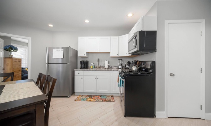 North End Appartement | Spacious North End Studio