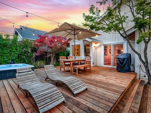 Sonoma Maison | Spacious Oasis Hot Tub Backyard Garden 3BR/2BA