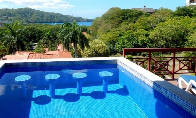 Playa Hermosa Villa | Villa spacieuse avec vue sur l'océan et piscine privée.