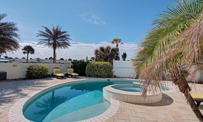 Glenwood Maison | Spacieux Oceanfront House avec piscine - Idéal pour les familles!
