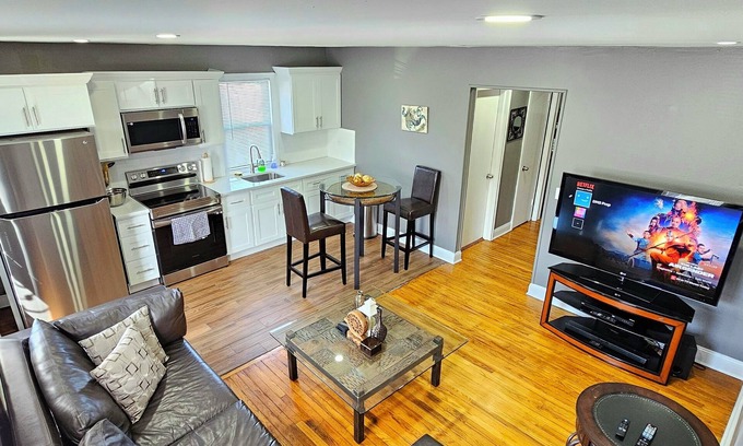 Huntington Station Appartement | Spacious One Bedroom suite