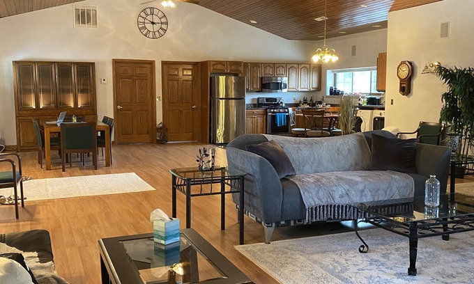 Loves Park Maison | Spacious Open Concept Home on the Beautiful Rock River