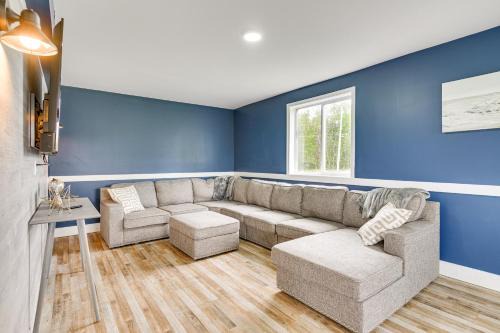 Oswego Maison | Spacious Oswego Home 6 Mi to Fort Ontario!