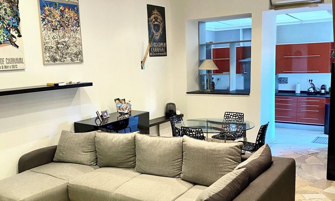 Carabacel Appartement | Spacious, Perfect location ( Near by “Nicetoile”). Little garden.