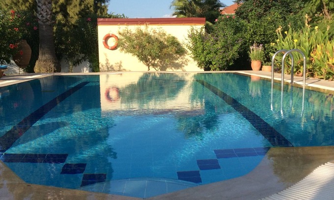 Dalyan Villa | Spacieuse villa privée de 3 chambres. Piscine privée. A / C. Wifi gratuit.