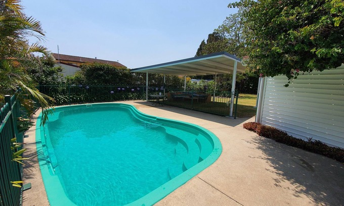 Sussex Inlet Maison | Amplio, privado, animador familiar!