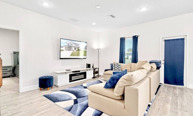 Highlands Maison | Spacious & Private Hudson Retreat by SunWest Park!